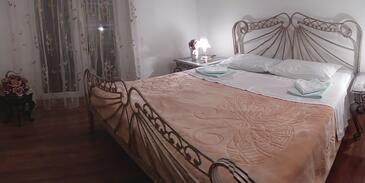 Apartments by the sea Novi Vinodolski - 2347