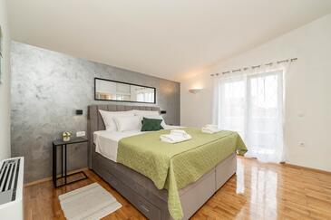 Apartments with parking space Privlaka, Zadar - 23472