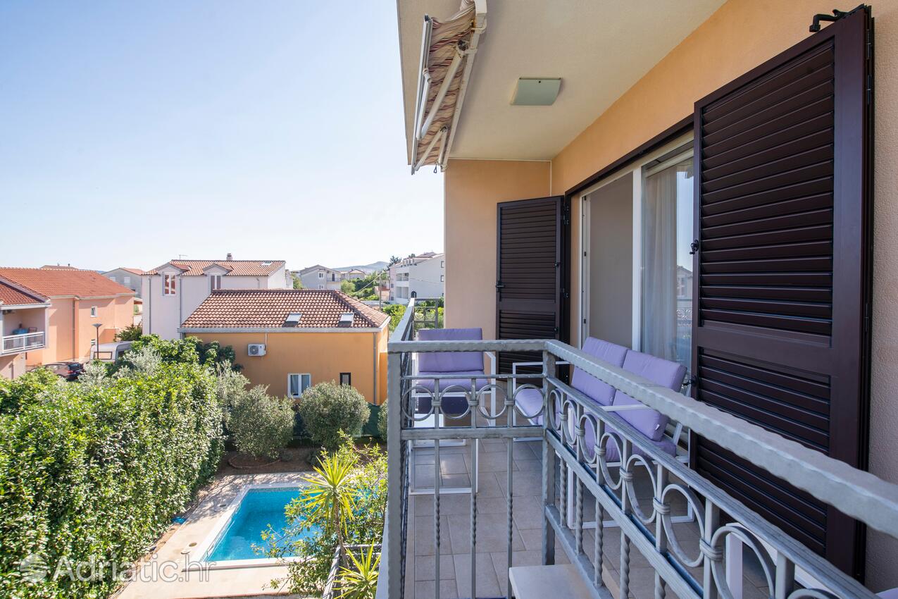 Ferienwohnungen mit Pool Kastel Stafilic, Kastela - 23473