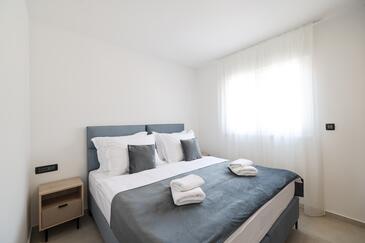 Apartments by the sea Privlaka, Zadar - 23479