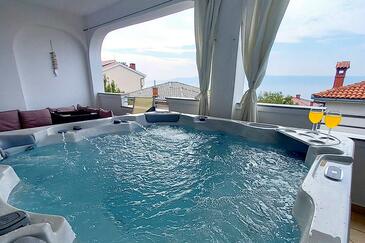 Two bedroom apartment Novi Vinodolski (A-2348-a(