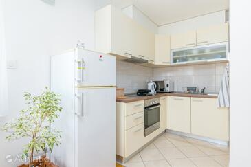 Апартаменты с парковкой Сплит - Split - 23485