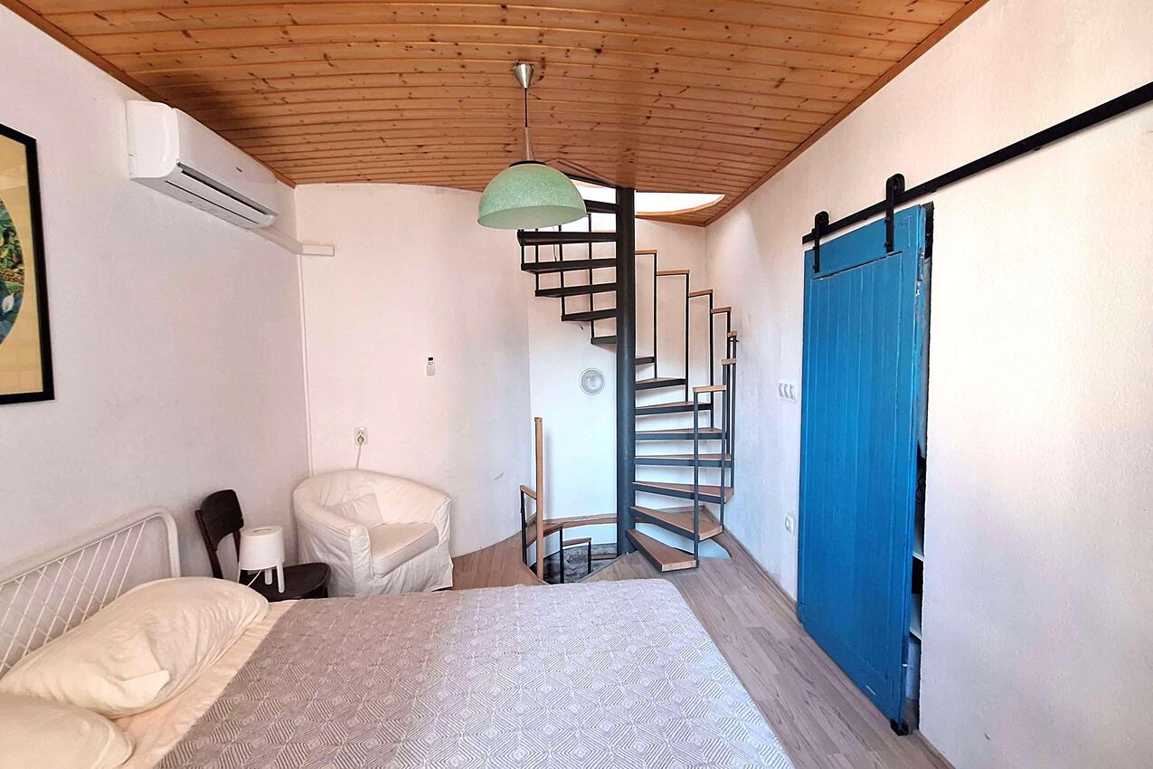 Apartmanok a tenger mellett Krk - 23494