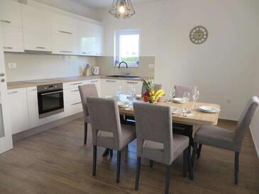 Haus mit Parkplatz für Familien Biograd na Moru, Biograd - 23498