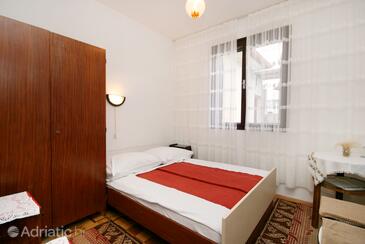 Apartments and rooms with parking space Novi Vinodolski - 2350