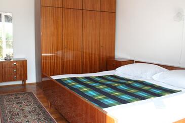 Apartmány a pokoje s parkovištěm  Novi Vinodolski - 2350