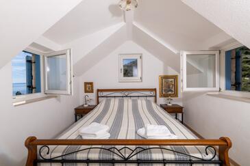 Haus mit Pool für Familien Bucht Zarace, Hvar - 23502