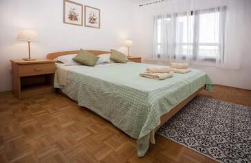 Leiligheter med parkering Rovinj - 23505