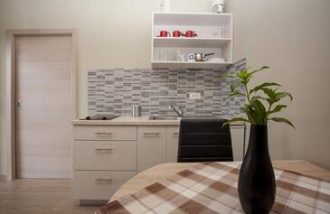 Leiligheter med parkering Rovinj - 23505