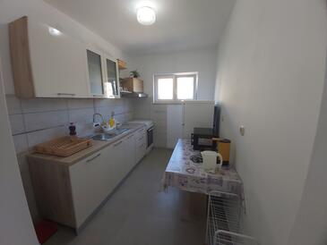 Appartamenti con parcheggio Rovigno - Rovinj - 23506