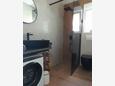 Duće, Bathroom in the apartment, WiFi.
