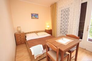 Room Lovran Room Lovran, Opatija (S-2352-b)