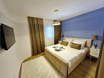 Apartamentos con piscina adecuados para familias con niños Podstrana, Split - 23526