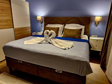 Apartamentos con piscina adecuados para familias con niños Podstrana, Split - 23526