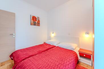 Apartments by the sea Privlaka, Zadar - 23531