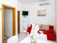 Vrsi, Гостиная в размещении типа apartment, доступный кондиционер, Домашние животные допускаются и WiFi.