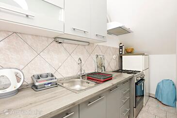 Апартаменти з паркуванням Каніца - Kanica, Рогозніца - Rogoznica - 23538