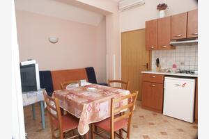 Kétszobás apartman Crikvenica (A-2354-d)