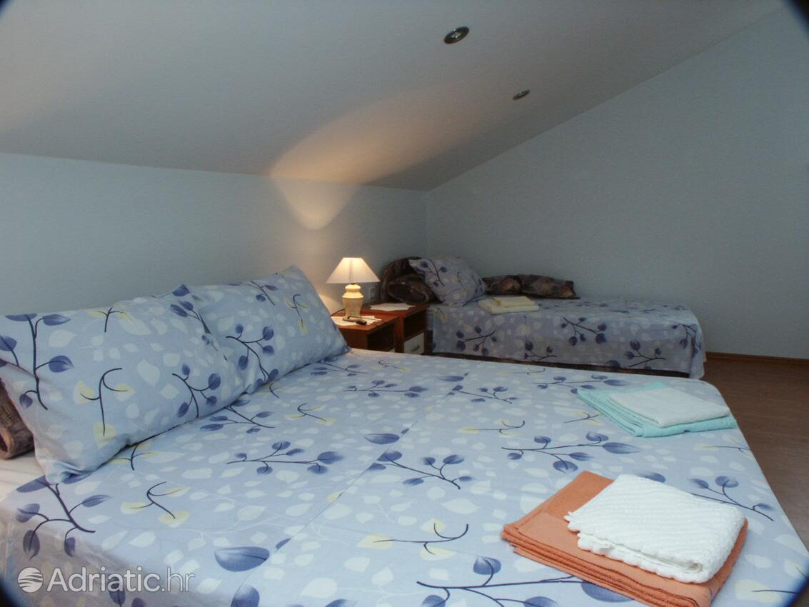 A-2354-e - Privatni smještaj - Apartmani uz more Crikvenica