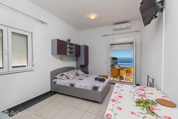 Appartamenti con parcheggio Krvavica, Macarsca - Makarska - 23540