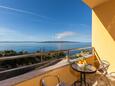 Krvavica, Balcony in the studio-apartment, with a sea view and WiFi.