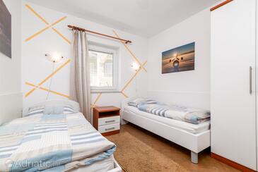 Ferienwohnungen mit Parkplatz Stinjan, Pula - 23546