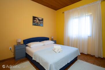 Ferienwohnungen mit Parkplatz Nin, Zadar - 23551