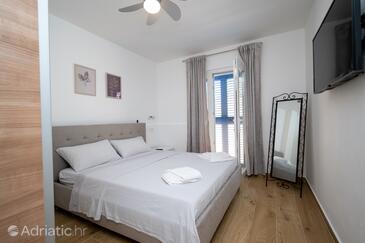 Apartmanok családok részére medencével Privlaka, Zadar - 23555