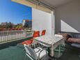 Selce, Terrasse dans l’hébergement en type studio-apartment, avec la vue sur la mer et WiFi.