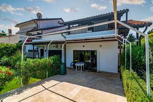 Апартаменти з паркуванням Пореч - Poreč - 23561