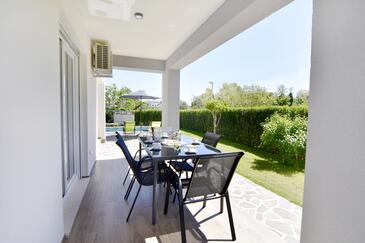 Ferienwohnungen mit Pool für Familien Cepljani, Umag - 23565