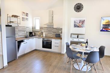 Apartamentos con piscina adecuados para familias con niños Cepljani, Umag - 23565