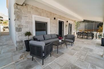 Seaside luxury villa with a swimming pool Ražanj, Rogoznica - 23572