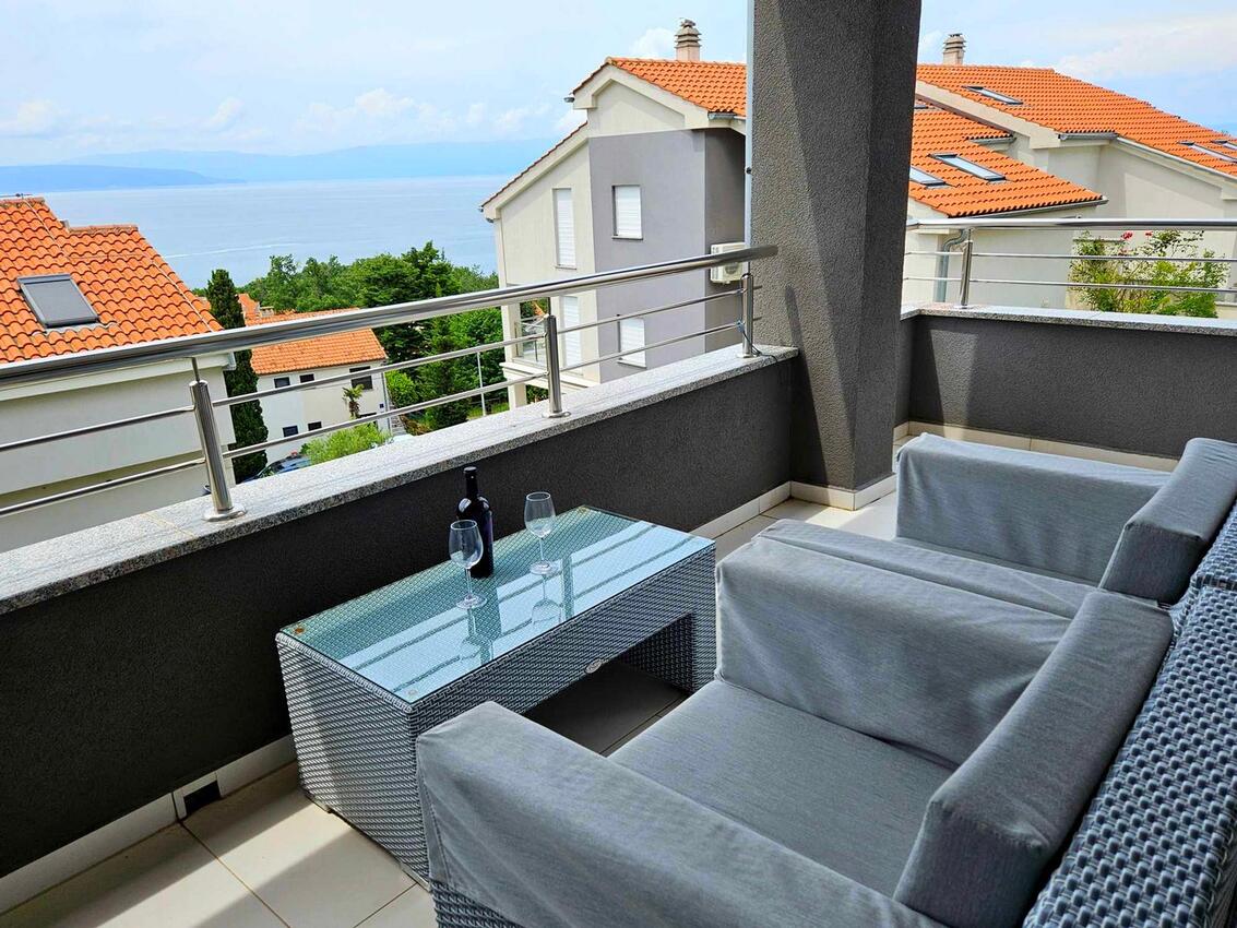 Appartamenti con parcheggio Gnivizze - Njivice, Veglia - Krk - 23573