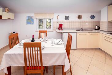 Apartmanok a tenger mellett Malinska, Krk - 23583