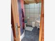 Dramalj, Bathroom in the studio-apartment, WiFi.