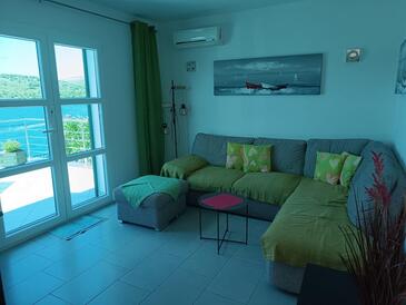 Šparadići, Living room in the apartment, air condition available and WiFi.