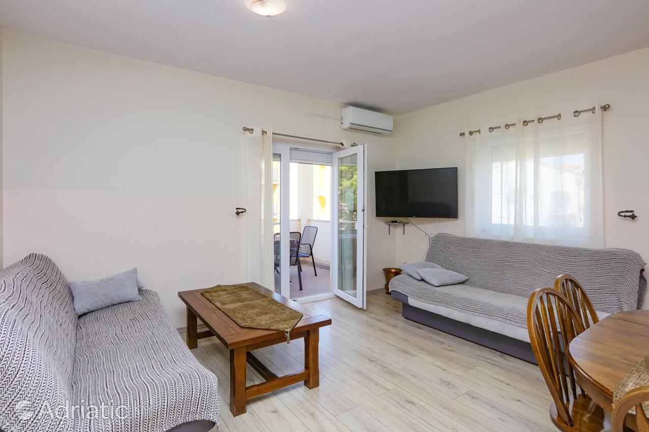 Apartamenty z parkingiem Srima - Vodice, Vodice - 23593