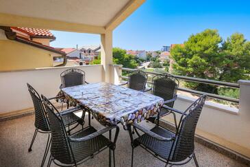 Tweekamerappartement Srima - Vodice, Vodice (A-23593-f(
