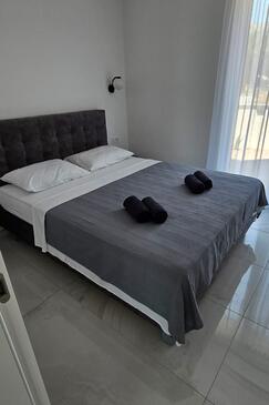 Lejligheder med pool Seline, Paklenica - 23594