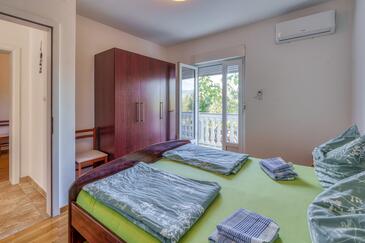 Haus mit Pool für Familien Polje, Krk - 23598