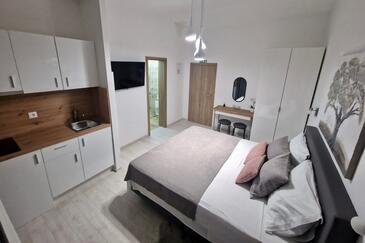 Apartments with parking space Baška Voda (Makarska) - 23599