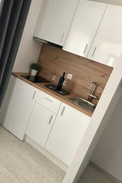 Apartments with parking space Baška Voda (Makarska) - 23599