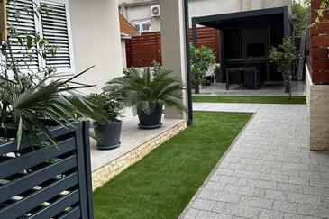 Apartments with parking space Baška Voda (Makarska) - 23599