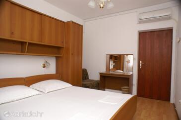 Apartmani uz more Šimuni, Pag - 236