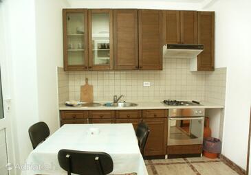 Apartments by the sea Crikvenica - 2360