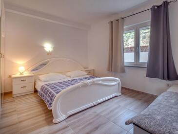 Apartmanok medencével Kampor, Rab - 23600