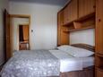 Kampor, Bedroom 3 in the apartment, (pet friendly) and WiFi.