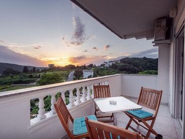 Apartamenty z basenem Kampor, Rab - 23600