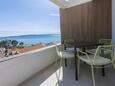 Baška Voda, Balcon dans l’hébergement en type apartment, avec la vue sur la mer et WiFi.